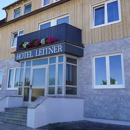 Leitner's Garni