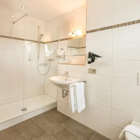 Leitner's Garni Hotel 3*